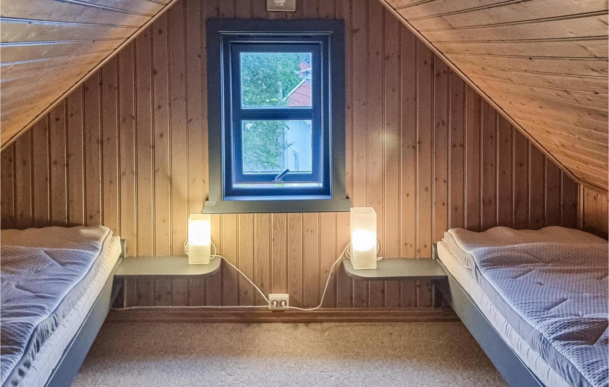 Awesome Home In Kristiansund With House Sea View Eksteriør billede