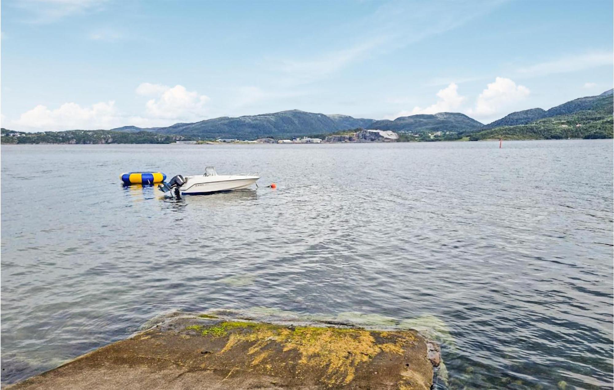 Awesome Home In Kristiansund With House Sea View Eksteriør billede